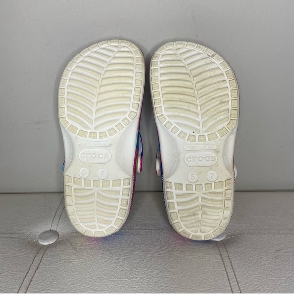 Crocs Classic Solarized Tie Dye Clog Size 7 Pink Purple Blue Yellow - Picture 7 of 8